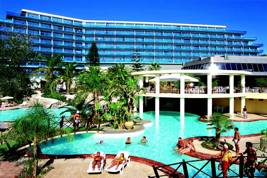 CALYPSO BEACH ****