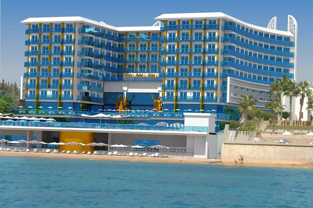 AZURA DELUXE *****